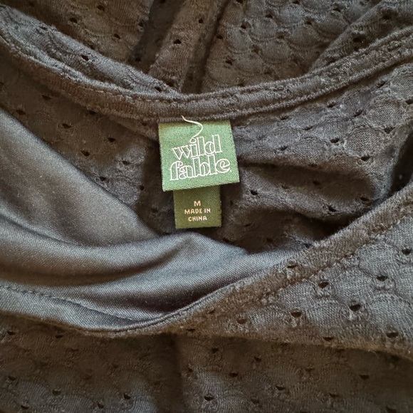 Women’s Wild Fable black textured sleeveless textured shorts romper Medium - Picture 4 of 5